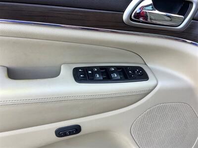 2014 Jeep Grand Cherokee Overland   - Photo 12 - Crest Hill, IL 60403