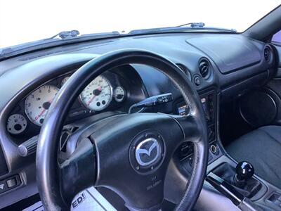 2002 Mazda MX-5 Miata   - Photo 17 - Crest Hill, IL 60403