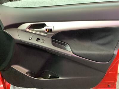 2009 Pontiac Vibe 1.8L - Photo 31 - Crest Hill, IL 60403