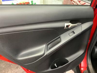 2009 Pontiac Vibe 1.8L - Photo 27 - Crest Hill, IL 60403