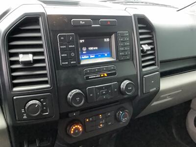 2016 Ford F-150 XLT - Photo 17 - Crest Hill, IL 60403