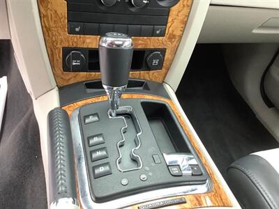 2009 Jeep Grand Cherokee Limited   - Photo 17 - Crest Hill, IL 60403
