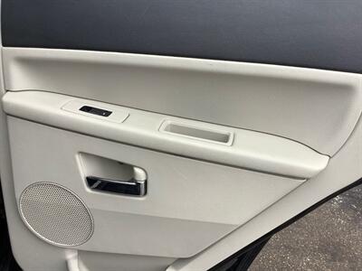 2009 Jeep Grand Cherokee Limited   - Photo 29 - Crest Hill, IL 60403
