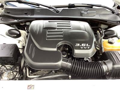 2015 Dodge Challenger SXT - Photo 40 - Crest Hill, IL 60403