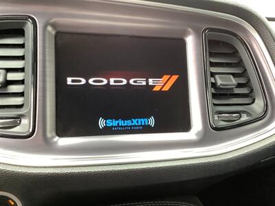 2015 Dodge Challenger SXT - Photo 17 - Crest Hill, IL 60403