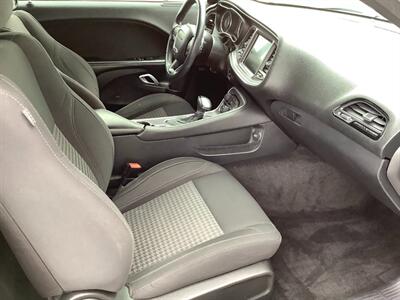 2015 Dodge Challenger SXT - Photo 28 - Crest Hill, IL 60403
