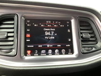 2015 Dodge Challenger SXT - Photo 18 - Crest Hill, IL 60403