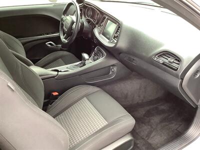 2015 Dodge Challenger SXT - Photo 29 - Crest Hill, IL 60403