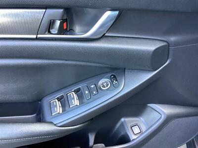 2019 Honda Accord Sport   - Photo 14 - Crest Hill, IL 60403