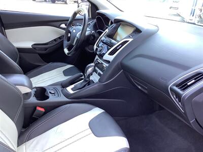2014 Ford Focus Titanium   - Photo 39 - Crest Hill, IL 60403