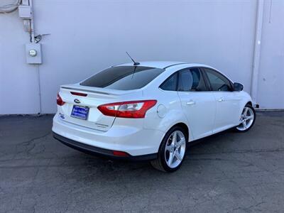 2014 Ford Focus Titanium   - Photo 8 - Crest Hill, IL 60403