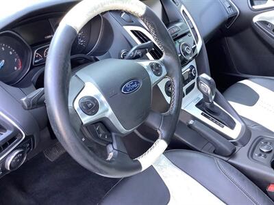 2014 Ford Focus Titanium   - Photo 32 - Crest Hill, IL 60403