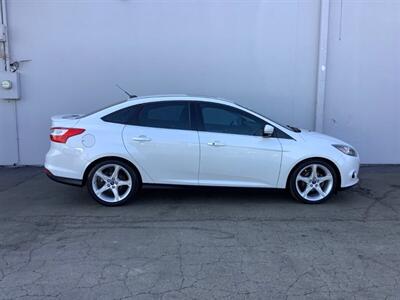 2014 Ford Focus Titanium   - Photo 9 - Crest Hill, IL 60403