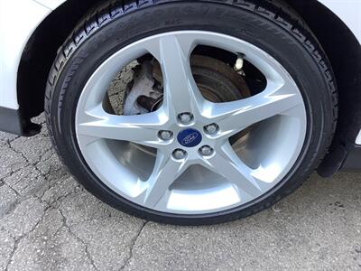 2014 Ford Focus Titanium   - Photo 11 - Crest Hill, IL 60403