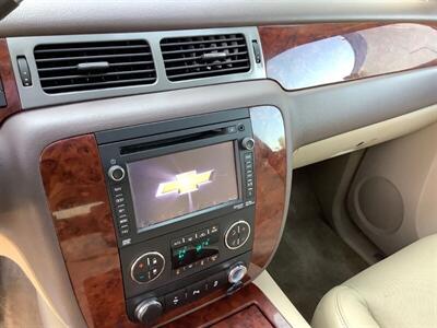 2013 Chevrolet Suburban LTZ 1500 - Photo 19 - Crest Hill, IL 60403