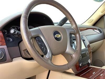 2013 Chevrolet Suburban LTZ 1500 - Photo 23 - Crest Hill, IL 60403