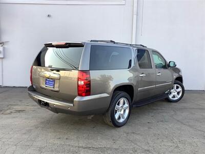 2013 Chevrolet Suburban LTZ 1500 - Photo 8 - Crest Hill, IL 60403