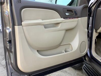 2013 Chevrolet Suburban LTZ 1500 - Photo 15 - Crest Hill, IL 60403
