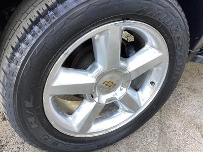 2013 Chevrolet Suburban LTZ 1500 - Photo 44 - Crest Hill, IL 60403
