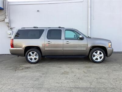 2013 Chevrolet Suburban LTZ 1500 - Photo 9 - Crest Hill, IL 60403