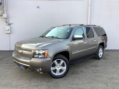 2013 Chevrolet Suburban LTZ 1500   - Photo 2 - Crest Hill, IL 60403