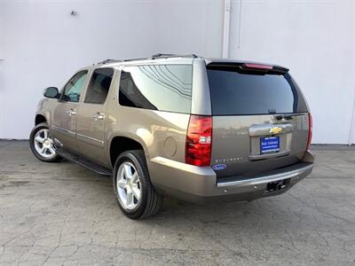 2013 Chevrolet Suburban LTZ 1500 - Photo 4 - Crest Hill, IL 60403