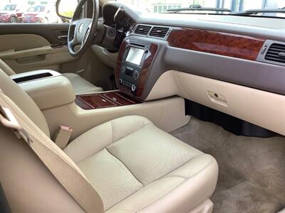 2013 Chevrolet Suburban LTZ 1500 - Photo 33 - Crest Hill, IL 60403