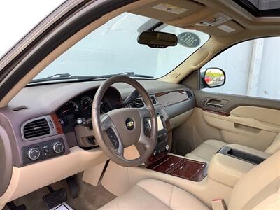 2013 Chevrolet Suburban LTZ 1500 - Photo 17 - Crest Hill, IL 60403