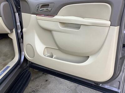 2013 Chevrolet Suburban LTZ 1500 - Photo 31 - Crest Hill, IL 60403