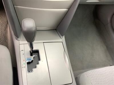 2011 Toyota Camry LE   - Photo 16 - Crest Hill, IL 60403