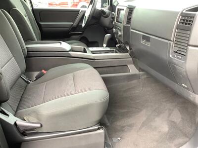 2010 Nissan Titan SE   - Photo 33 - Crest Hill, IL 60403