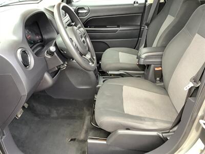 2012 Jeep Patriot Sport   - Photo 11 - Crest Hill, IL 60403