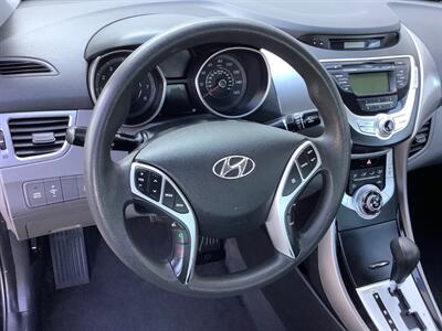 2012 Hyundai ELANTRA GLS   - Photo 15 - Crest Hill, IL 60403