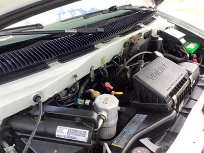 2004 Chevrolet Astro   - Photo 25 - Crest Hill, IL 60403