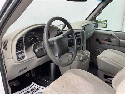 2004 Chevrolet Astro   - Photo 17 - Crest Hill, IL 60403