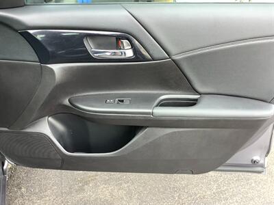 2015 Honda Accord Sport - Photo 29 - Crest Hill, IL 60403