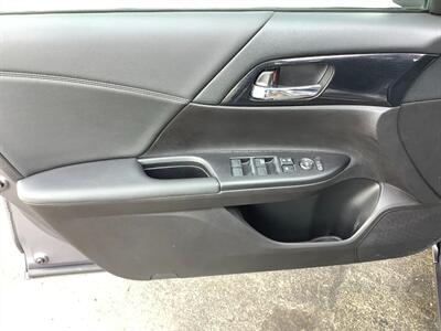 2015 Honda Accord Sport - Photo 11 - Crest Hill, IL 60403