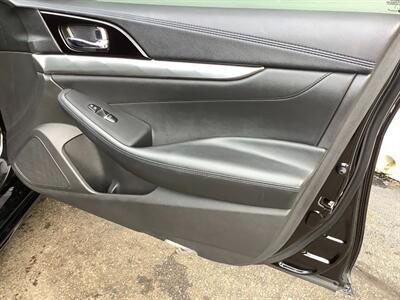 2017 Nissan Maxima 3.5 SR - Photo 29 - Crest Hill, IL 60403