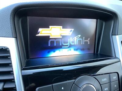 2014 Chevrolet Cruze 2LT Auto   - Photo 37 - Crest Hill, IL 60403