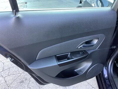 2014 Chevrolet Cruze 2LT Auto   - Photo 41 - Crest Hill, IL 60403