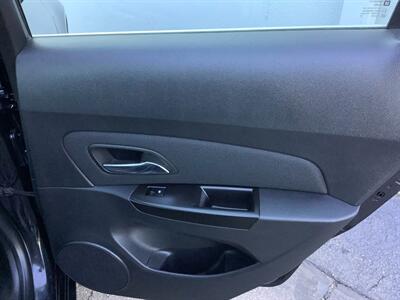 2014 Chevrolet Cruze 2LT Auto   - Photo 20 - Crest Hill, IL 60403