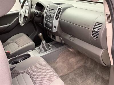2012 Nissan Frontier SV   - Photo 28 - Crest Hill, IL 60403