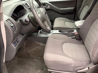 2012 Nissan Frontier SV   - Photo 12 - Crest Hill, IL 60403