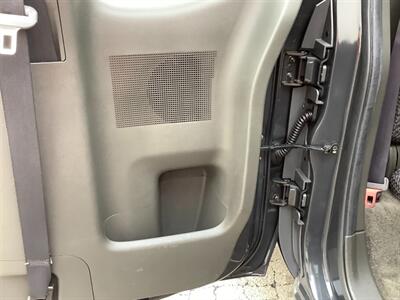 2012 Nissan Frontier SV   - Photo 23 - Crest Hill, IL 60403