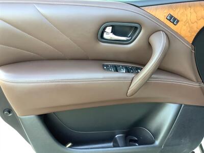 2015 INFINITI QX80 7-Passenger   - Photo 12 - Crest Hill, IL 60403