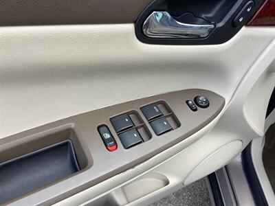 2007 Chevrolet Impala LT - Photo 13 - Crest Hill, IL 60403