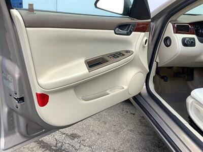 2007 Chevrolet Impala LT - Photo 12 - Crest Hill, IL 60403