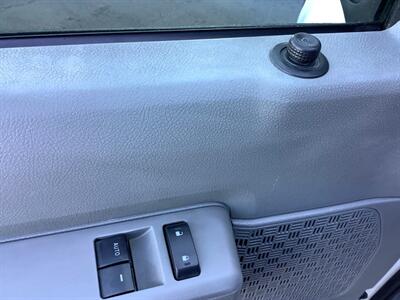 2014 Ford E-350 SD   - Photo 11 - Crest Hill, IL 60403