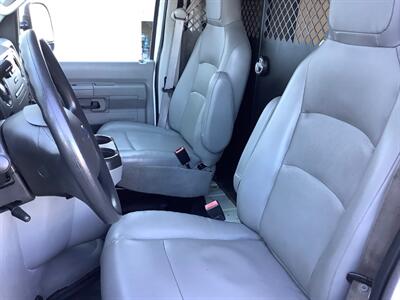 2014 Ford E-350 SD   - Photo 22 - Crest Hill, IL 60403