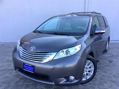 2013 Toyota Sienna XLE 7-Passenger Auto   - Photo 2 - Crest Hill, IL 60403